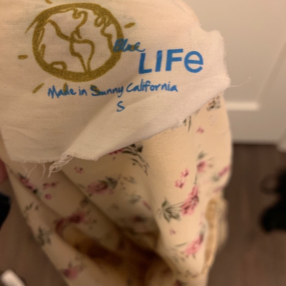 ❌❌SOLD❌❌NWOT Blue Life Floral Print Mini Dress - Picture 7 of 7